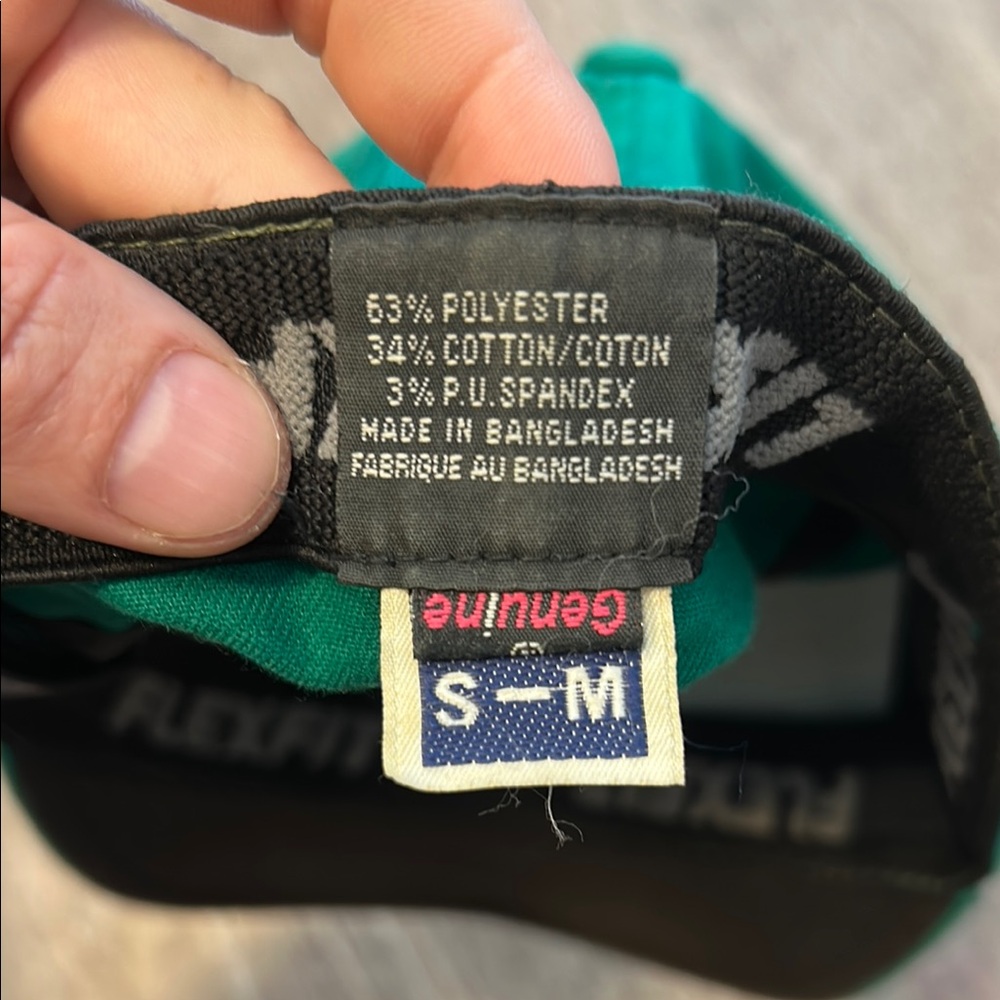 Green Volcom Logo Cap - Picture 2 of 3